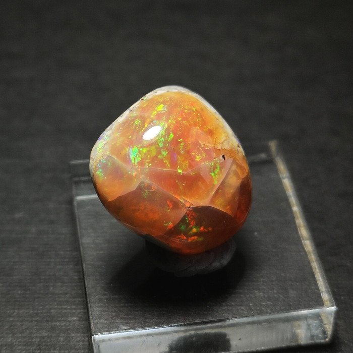 最新入荷!!おすすめ！素晴らしい游色!!ファイヤーオパール ルース 16.2ct ...