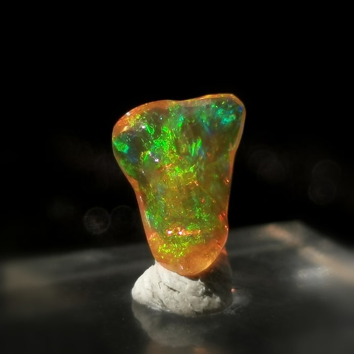 メキシコ産ファイヤーオパール 0.35g 1.7ct Mexico産 送料無料 