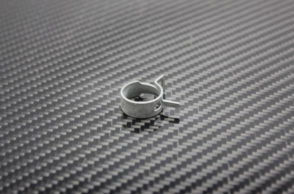 レクサス　LS460　キャリパーカバー　取り付け金具　リア用