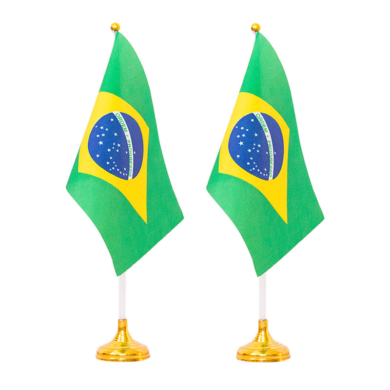 ブラジル　ポンチョ4種類、帽子、ブラジルミニ国旗 🇧🇷ブラジル ポンチョ4種類、帽子、ブラジルミニ国旗の通販 by
