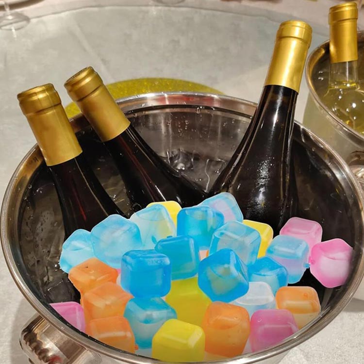 24個セット アイスキューブ 24pcs 丸氷 製氷器 丸い氷 メーカー 希釈せずにドリン...