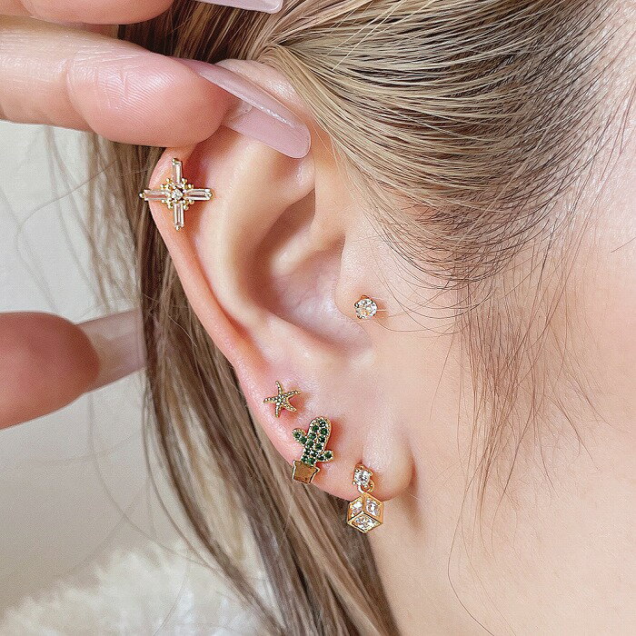 ボディピアス 軟骨ピアス［16G ］大人マリンスタイルを引き立てる ちびちび スターフィッシュ モチーフ ストレート ヘリックス 0366 ボディーピアス