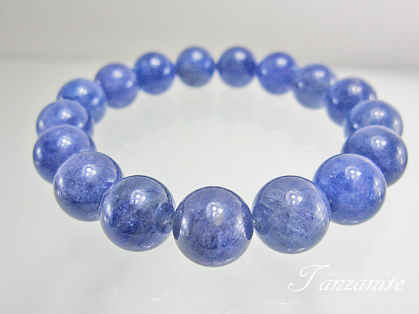 タンザナイト AAA/ 珠サイズ :約12mmx17/ 手首サイズ:約17cm