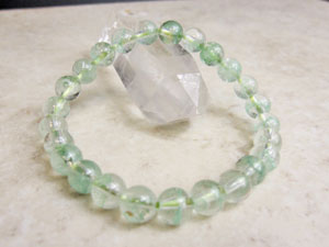 最高級マダガスカル産 グリーンファントム/6Aグレード/大きさ:8mm/サイズ:約17cm