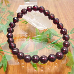 ロードライト ガーネット 4A/大きさ:約7mm/サイズ:約16.5cm