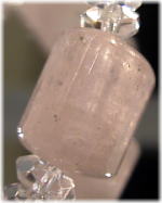 モルガナイト ブレスレット/サイズ　 ：三角柱型10mm珠　/約16cm弱　＋カット水晶