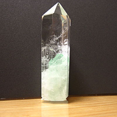 【天然石 ポイント 六角柱】グリーンファントム水晶(マダガスカル産) /置物 風水 縁起物 厄除け祈願 縁起物 天然石 パワーストーン アクセサリー