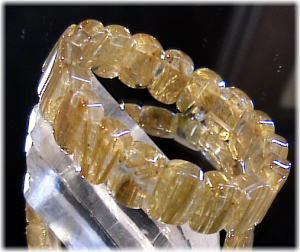 ゴールドルチル/ゴールデンルチル/タイチンルチル/バングル型/針水晶/ブレスレット