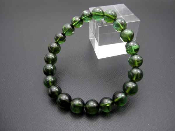 グリーントルマリン/15Aグレード /ブレスレット/珠の大きさ:8mm/手首サイズ:16.5cm