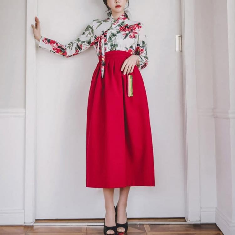 【韓服スタイル】花柄チョゴリ&ウエストスカートセット 春 夏 上品 エレガント 着こなし アイボリー&レッド M L