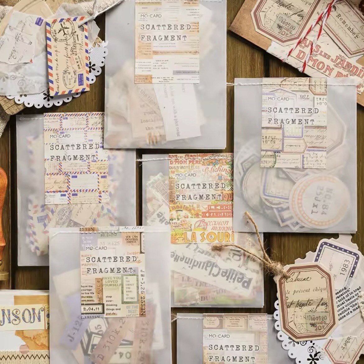 【終売特価】fragmentssticker(s189)40枚入 タグ ラベル シール ステッカー 英字 スタンプ ロゴ 手紙 ヴィンテージ レトロ おしゃれ ...