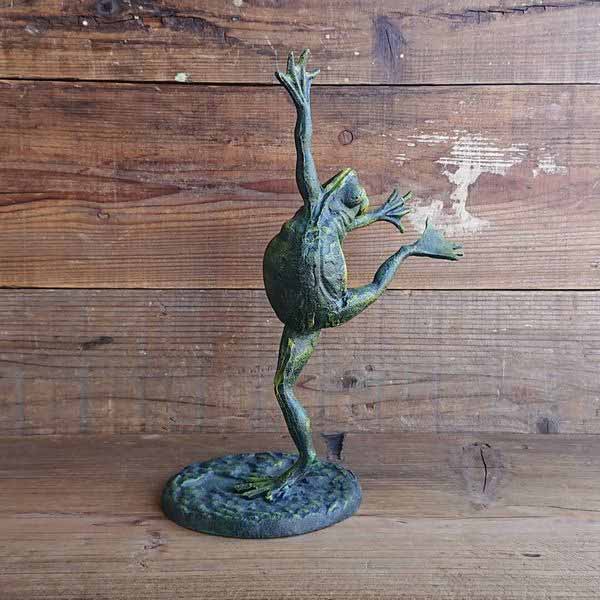オブジェ 置き物 インテリア雑貨 家具 インテリア カエル ダンサー 小 楽しげに踊る蛙 インテリアの雰囲気作り オススメ かえる 蛙 ダンス 縁起物 鋳物 鉄器