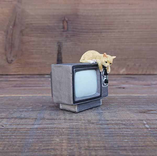 オブジェ 置き物 インテリア雑貨 家具 インテリア ほんのりレトロな 猫 テレビ オーナメント ちょっとレトロな雰囲気 素敵 家電シリーズ インテリアの雰囲気づくり オススメ 昭和レトロ [2]