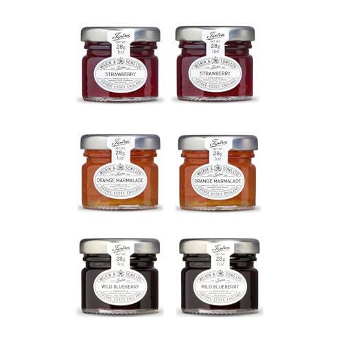 特殊:B0FYGJTMDGコード:4903310196998ブランド:Tiptree規格：4903310196998商品カラー: 白 この商品について 28g 3種各2個 直射日光、高温多湿を避けて保存 開封後は冷蔵庫に保存し、お早めにお召し上がりください。 表示件数を増やす 発送サイズ: 高さ15.8、幅12.1、奥行き6発送重量:470商品紹介ストロベリー、オレンジママレード、ワイルドブルーベリーを各2個計6個セットです。 (br)ストロベリー:ジャム28g中に約15gの果実を使用。150年間イチゴを栽培し続けるウィルキン家がお届けするジャム。 (br)オレンジママレード甘く、酸味が少ないマーマレード。ほのかな苦みがあるピールを薄くカットして加えています。 (br)ワイルドブルーベリー:小粒のワイルド種のブルーベリーを使用した。濃厚な味わいのジャムです。原材料 成分ストロベリー(br):砂糖、いちご/ゲル化剤(ペクチン:オレンジ由来)、pH調整剤 オレンジママレード(br):砂糖、オレンジ/ゲル化剤(ペクチン:オレンジ由来) ワイルドブルーベリー(br):砂糖、ブルーベリー/ゲル化剤(ペクチン:オレンジ由来)