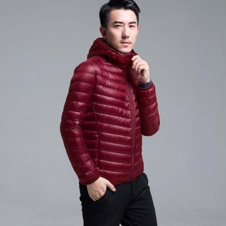 ライトダウン ジャケット メンズ ダウンジャケット フード付き インナーダウン 細身 コンパクト 軽量 薄手 撥水 防寒 保温 暖かい インナーダウンジャケット 長袖 ポケッタブル 秋冬 アウター 上着 リアルダウン 大きいサイズ L XL 2XL 3XL 寒さ対策 【送無】