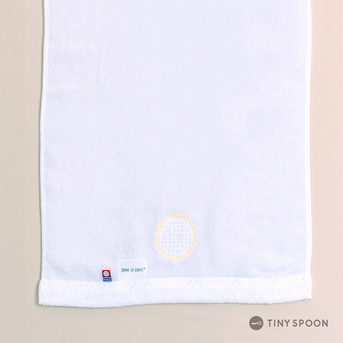 【今治タオルブランド認定】 ソフィーとフェイスタオル2枚 ギフトセット 今治タオル キリンのソフィー ブランド認定 コラボ 綿 箱入り フェイスタオル 出産祝い ベビー用品 ギフト 赤ちゃん 新生児 乳児 幼児 【Vulli社・日本公式ショップ】