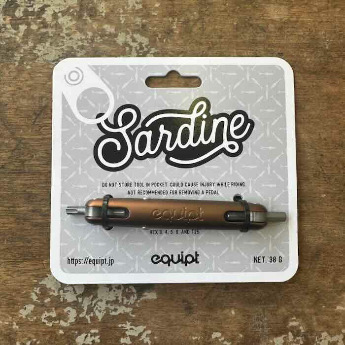 Rakuten - 【最速発送】equipt　イクイプト Sardine サーディン Matte Brown 【携帯ツール】【5Function】【自転車】【修理】【工具】