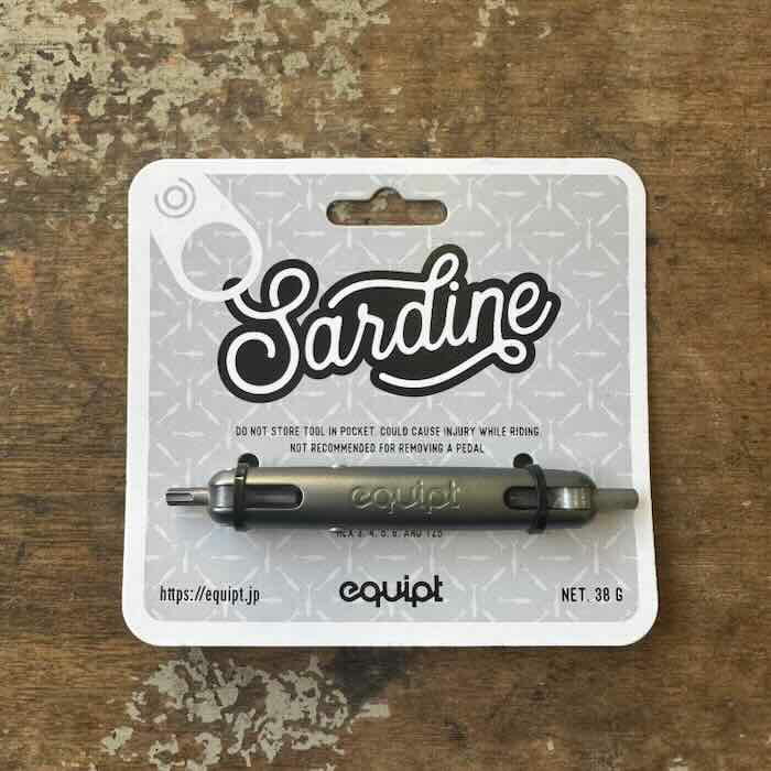 Rakuten - 【最速発送】equipt　イクイプト Sardine サーディン Matte Slate 【携帯ツール】【5Function】【自転車】【修理】【工具】