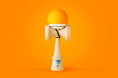 https://thumbnail.image.rakuten.co.jp/@0_gold/toolate/gazou/kendama/krom/krom-pop-org.jpg