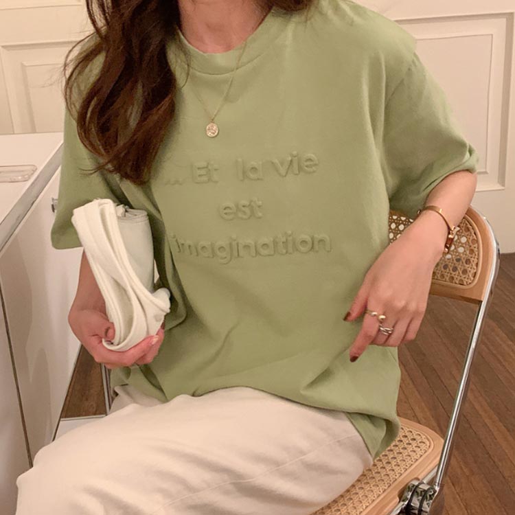 エンボス 立体的な カットソー クルーネック ロゴ エンボス加工Tシャツ ワンポイント ドロップショルダー 半袖Tシャツ ロゴTシャツ プルオーバー ロゴ エンボス加工 体型カバー ゆったり 夏 TEE ロゴT プリントTシャツ