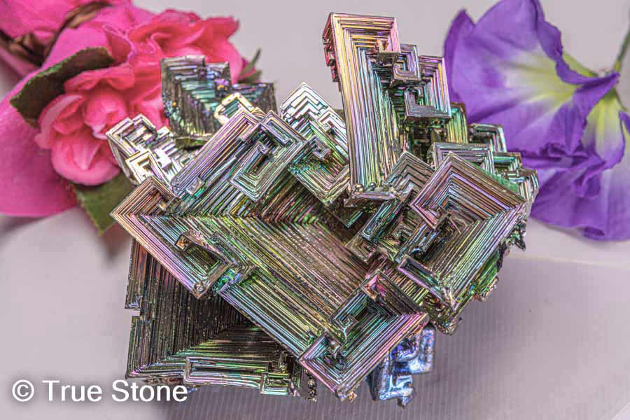 ビスマス 結晶 天国への階段 虹色の階段 3120g 宇宙要塞 金属結晶