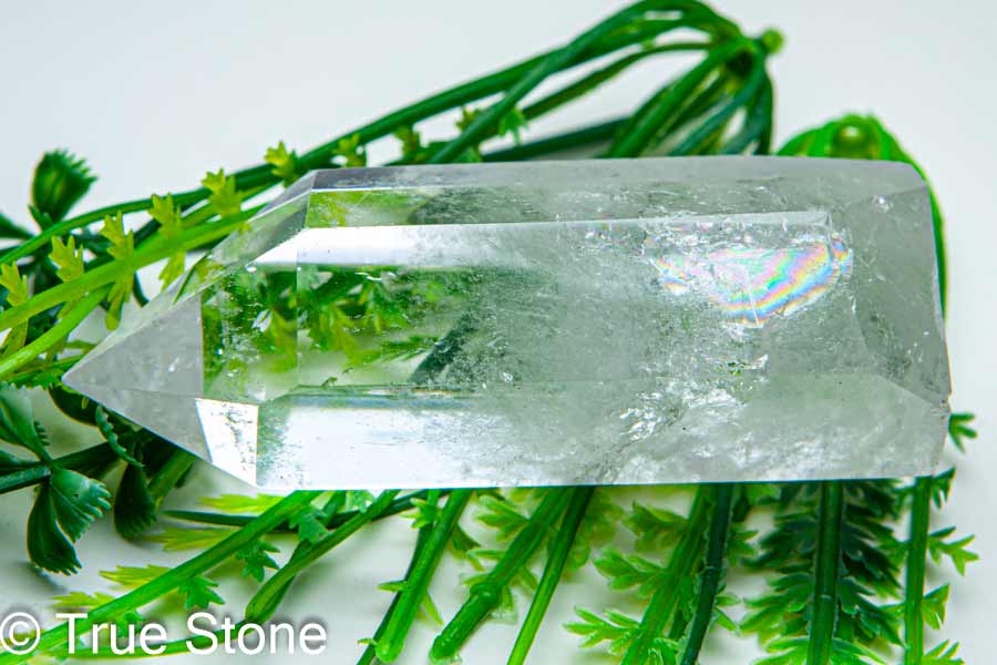 ブラジル産 天然水晶 六角柱 水晶ポイント 87g クリスタル クォーツ レインボークォーツ 天然石 原石 パワーストーン