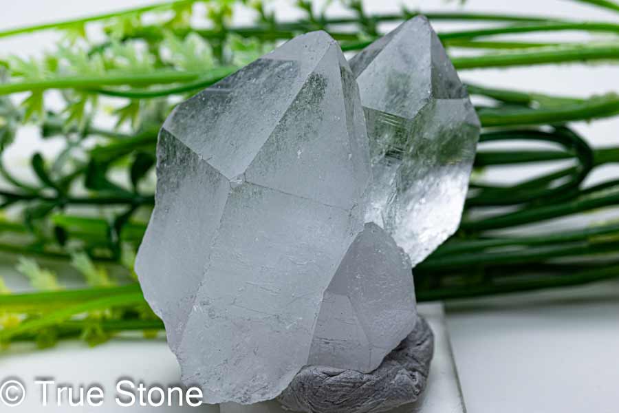ブラジル ミナスジェライス州 コリント産 水晶 ポイント クラスター 57g ...