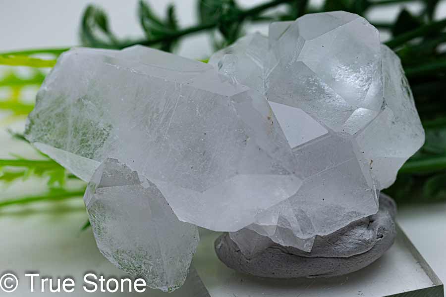 ブラジル ミナスジェライス州 コリント産 水晶 ポイント クラスター 38g スターシード スターブラリー グリフ クリスタル クォーツ