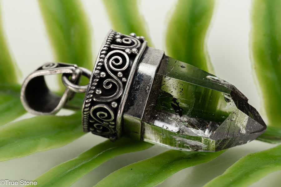 ネパール ガネーシュヒマール産 ヒマラヤ水晶 ペンダントトップ ガネッシ...