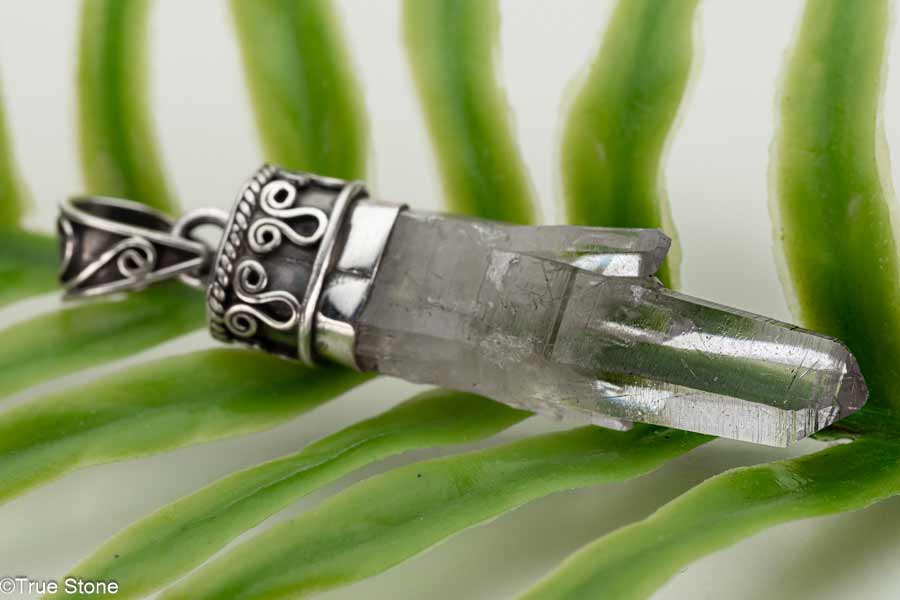 ネパール ガネーシュヒマール産 ヒマラヤ水晶 ペンダントトップ ガネッシ...