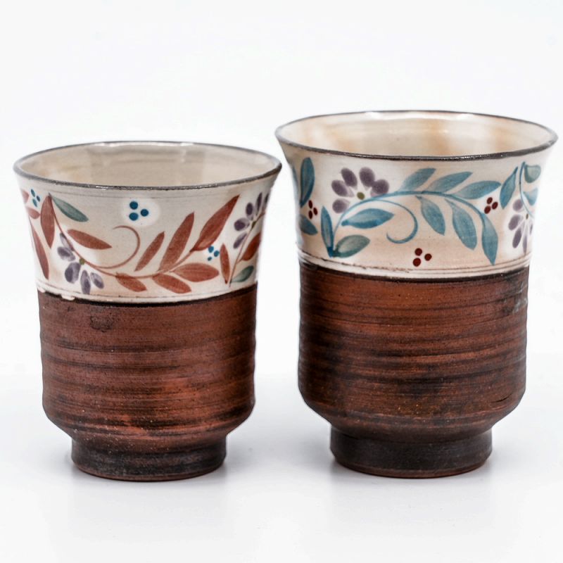 湯呑み 湯のみ 湯飲み 京焼 清水焼 湯呑み茶碗 陶器製 日本製 器 おしゃれ 高級 プレゼント 人気 和食器 組湯呑 夫婦湯呑み 2客 紙箱入 焼〆花唐草