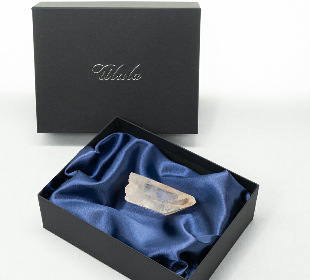 【有料ラッピング 小型天然石専用 8800円以上専用】ギフト用ラッピング 原石 小型クラスター ハート型天然石 ギフトボックスにリボンをお付けする商品です。