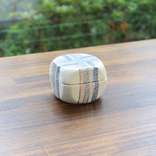 Rakuten - 有田焼　蓋付珍味　錦虹十草正角