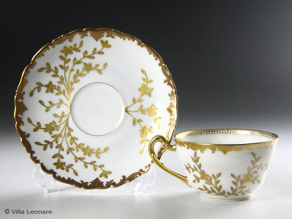 【リモージュ】Tressemanes&Vogt (T&V) 金彩花模様　カップ＆ソーサー