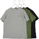 ロッカウェイ リバー バック グラフィック ショートスリーブティー(Lakeside Badge　柄パターン） Tシャツ Rockway River Back Graphic SS Tee (XE4916)（038グレー/352カーキ/016ブラック）（M/L/XL）