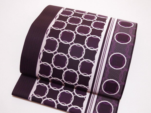 本場筑前 博多織 協和織工場謹製 七宝文様 縞文様 黒地 正絹 紋八寸名古屋帯【お仕立代無料＆送料無料＆代引料無料】博多帯 金証紙 金ラベル 八寸帯 袋名古屋帯 袋なごや帯 紋八寸なごや帯 かがり帯 色無地用 小紋用 日本製