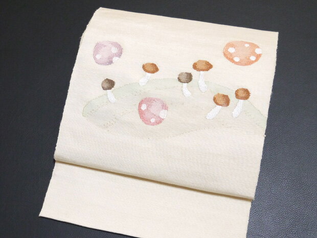 楽天帯と着物の専門店　和門なかむら＜とても可愛い＞西陣織 都謹製 西陣帯 正絹 白系 手織 手おり櫛織 きのこ キノコ 八寸名古屋帯 八寸なごや帯 かがり帯【お仕立代無料＆送料無料＆代引料無料】女性用 レディース 袋名古屋帯 袋なごや帯 八寸帯 和装 和服 385 みやこ