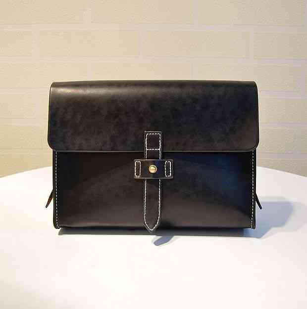 ショルダーバッグ レディース レザー 冬 スポーティー 可愛い 大容量 2ウェイ ナイロン 黒 春 革 バッグ 秋 ミニ 小さめ A4 レザー 2WAY トートバッグ 軽量 40代 赤 旅行 帆布 カジュアル 人気 大人 夏 軽い ブランド 大きめ 縦長 斜めがけ ブランド ランキング bag-1126