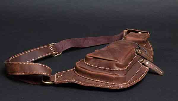 【\クーポン利用で20%OFF!/】 ボディバッグ メンズ おしゃれ 防水 冬 ウエストバッグ 春 夏 スポーツ レザー 50代 40代 本革 大容量 ショルダ...