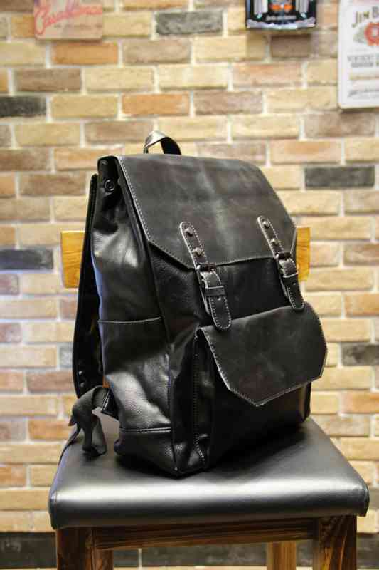 TOKYO SIC（トウキョウシック）のリュック メンズ 大容量 カジュアル 革 40L 冬 レザー ブランド バッグ パソコン ビジネス 通勤 軽量 おしゃれ 春 アウトドア スポーツ ビジネスバッグ ビジネスリュック 40代 10代 撥水 通学 2WAY 大学生 夏 小さめ 秋 PC リュックサック ランキング ブランド bag-496｜アングル3