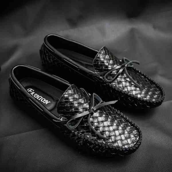 【＼クーポン利用で20%OFF!／】 スリッポン スニーカー 白 ハイカット ブラック 春 秋 高い 疲れない 軽量 冬 メンズ ウォーキング 黒 赤 シークレットシューズ 4E 防水 ローファー ブーツ 靴紐 ホワイト 夏 ランニング 幅広 身長UP おしゃれ 結ばない レザー 靴 革