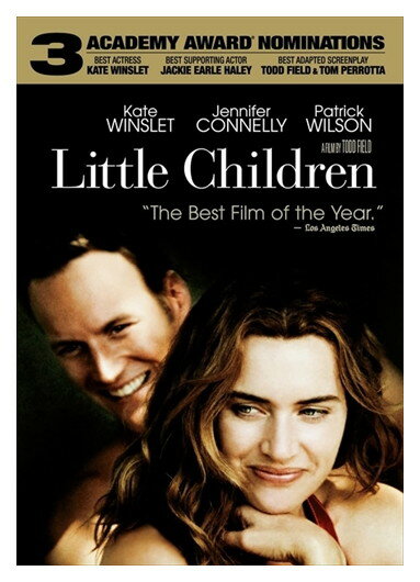 ◆ 商品説明 アカデミー賞(R)3部門(主演女優賞・助演男優賞・脚色賞)ノミネート。世界中の映画祭で絶賛の衝撃作! ケイト・ウィンスレットが人妻の秘めた欲望を曝け出す——。 日常生活に満たされない主婦の等身大の姿を、ケイト・ウィンスレットが大胆な艶技で魅せ、世界中から喝采を浴びた衝撃のドラマ。 共演に変わらぬ美貌で人妻役を熱演するジェニファー・コネリー(『ブラッド・ダイヤモンド』)。二大女優に翻弄される夫役にはパトリック・ウィルソン(『オペラ座の怪人』)。 そして「がんばれベアーズ! 」の名子役として一世を風靡したジャッキー・アール・ヘイリーが本作で完全復活、強烈な存在感を残す。 監督は、アカデミー賞?5部門にノミネートされた『イン・ザ・ベッドルーム』の名匠トッド・フィールド。 郊外の住宅街に住む平凡な主婦サラは、司法試験を目指す子持ちの主夫ブラッドと知り合う。 二人は惹かれ合い、次第に気持ちが抑えきれなくなってゆく。 その頃、二人が住む街では子供に悪戯をして服役していたロニーが釈放され、問題となっていた。 ブラッドの友人の元警察官ラリーはロニーを糾弾するビラを貼り、街の人々も次第に常軌を逸した行動をとり始める。やがて街に、大きな事件が起こり——。 ※映像特典、商品仕様、ジャケット写真などは予告無く変更となる場合がございます。 ＜仕様＞DVD ■品番：1000702304 ■JAN：4548967355505 ■発売日：2017.12.16 出演: ケイト・ウィンスレット, パトリック・ウィルソン, ジェニファー・コネリー 監督: トッド・フィールド 形式: Color, Dolby, Widescreen 言語: 英語, 日本語 字幕: 日本語 リージョンコード: リージョン2 画面サイズ: 2.35:1 ディスク枚数: 1 販売元: ワーナー・ブラザース・ホームエンターテイメント 発売日 2017/12/16 時間: 137 分＜ 注 意 事 項 ＞ ◆おまけカレンダーに関する問合せ、クレーム等は一切受付けておりません。 絵柄はランダムとなります。絵柄の指定は出来かねます。 予めご了承ください。