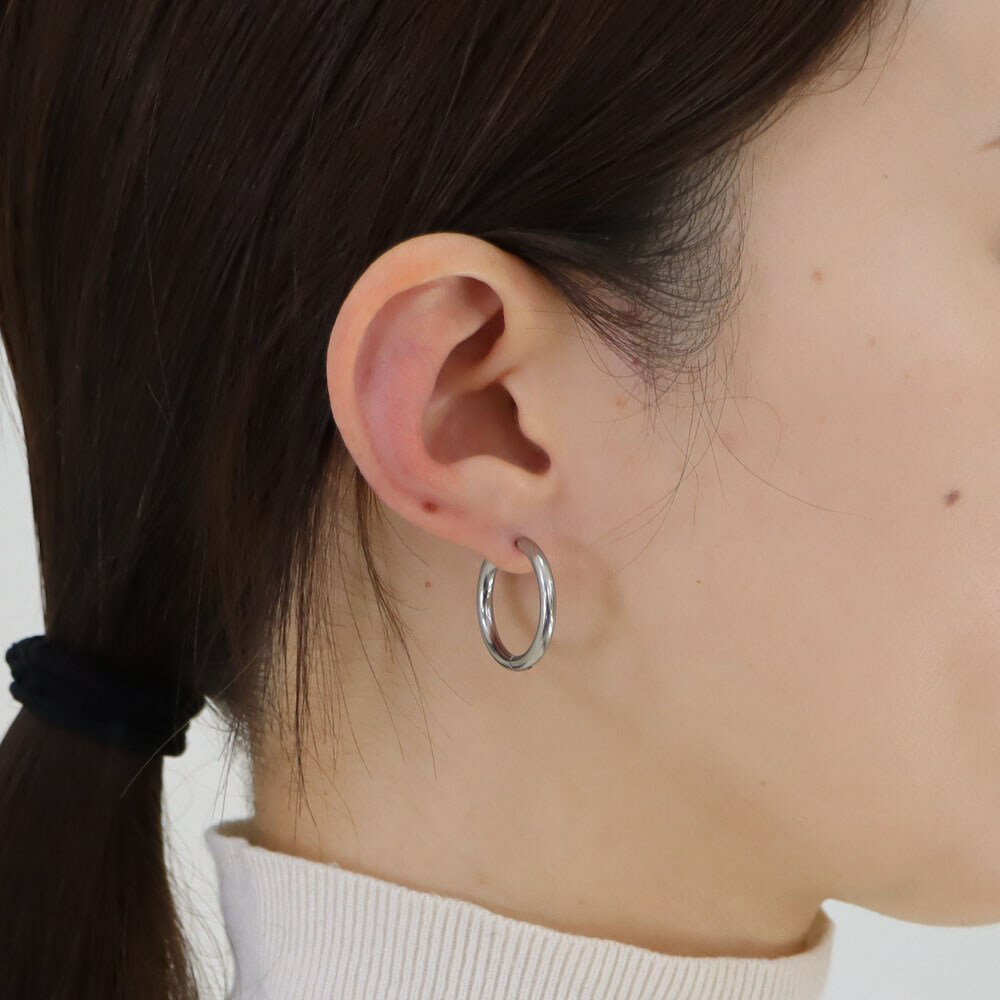 Chromium - ステンレス フープピアス(1)2.5mm銀内径サイズ：16mm 2個セット ピアス レディース ステンレス ステンレス 金属アレルギー シンプル おしゃれ かわいい 送料無料