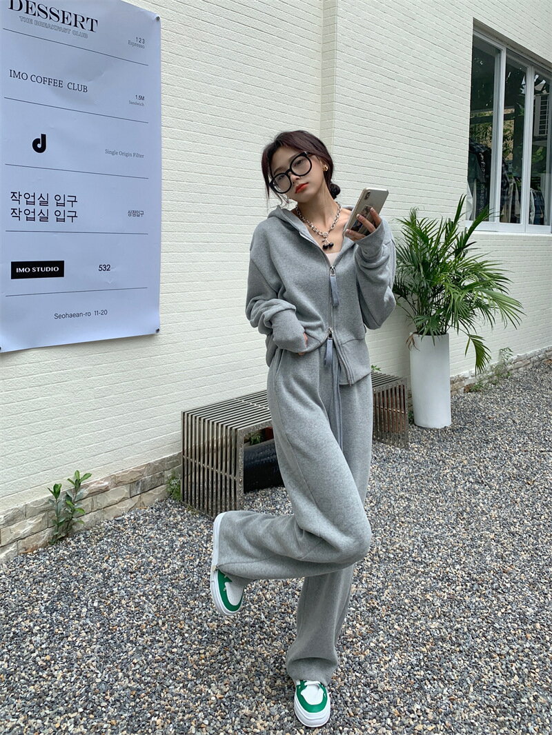 おしゃれ セットアップ スウェット セットアップ フード パーカー スウェット 運動着 部屋着 ゆったり 春新作 上下セット ロング丈パンツ トップス 春秋 レディース 2点セット 大きいサイズ カジュアル 春物 可愛い 伸縮性抜群 快適な着心地 ルームウェア