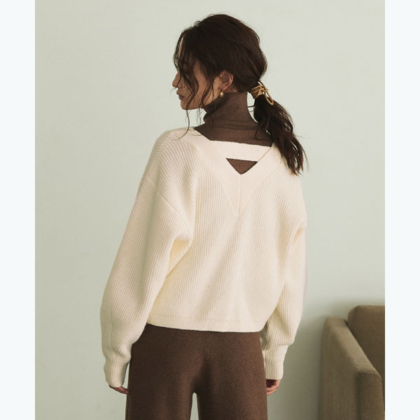 【SEA DRESS】バックVデザインニットカーディガン／ティティベイト（titivate）