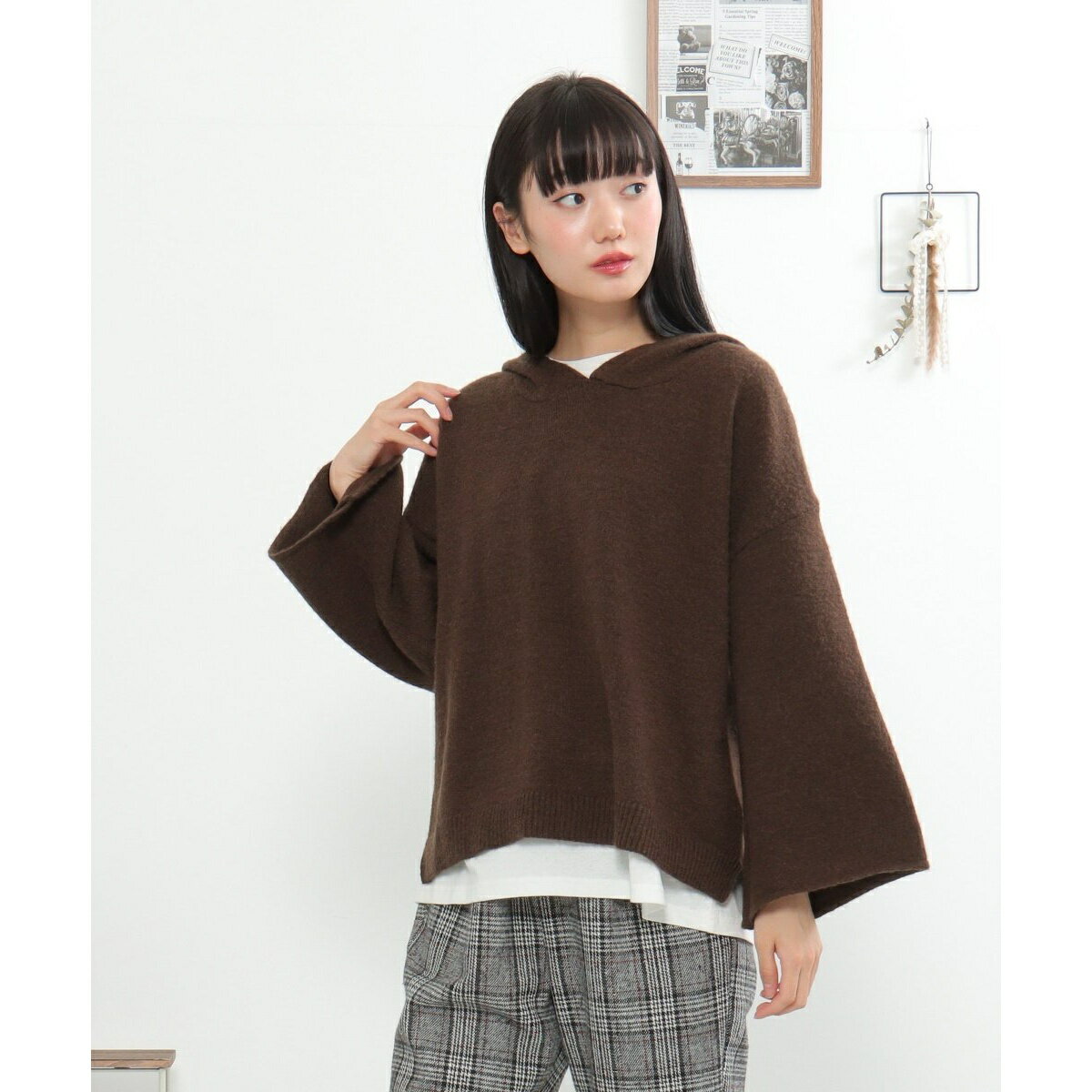 フード付きニットプルオーバー／ヴァンスエクスチェンジ（VENCE EXCHANGE）のサムネイル