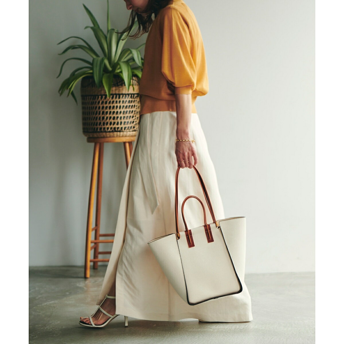 【雑誌掲載】【一部WEB限定】【E POR】【in bag付き】BUTTERFLY BAG Medium／ロペ（ROPE'）のサムネイル