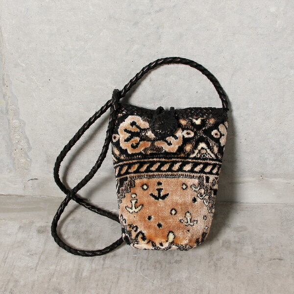 【EN　SHALLAH／エンシャラ】カーペットポシェット／フレディ＆グロスターのサムネイル