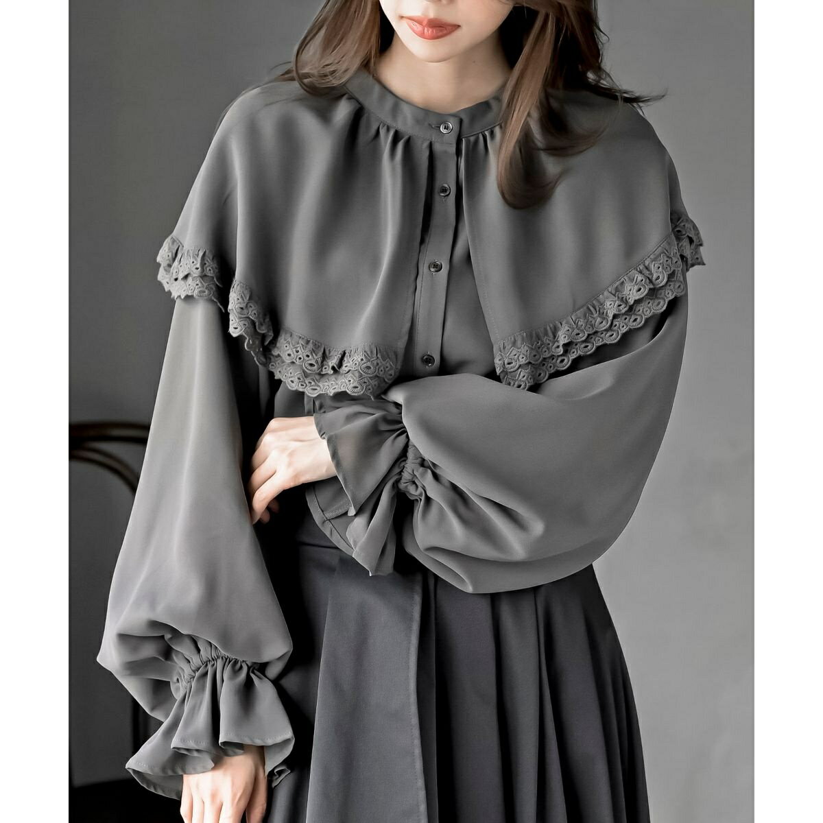 ケープ衿キャンディー袖ブラウス／アール・ピー・エス（r.p.s）