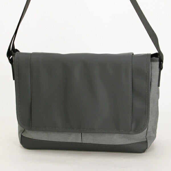 スポーティなデザインと抜群の機能性を兼ねたアスレジャーショルダーバッグ／ビーシーイシュタル（B.C...